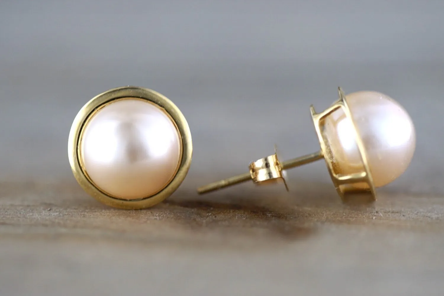 14k Yellow Classic Gold Cream Ivory Pearl Stud Post Push Back Earring Studs