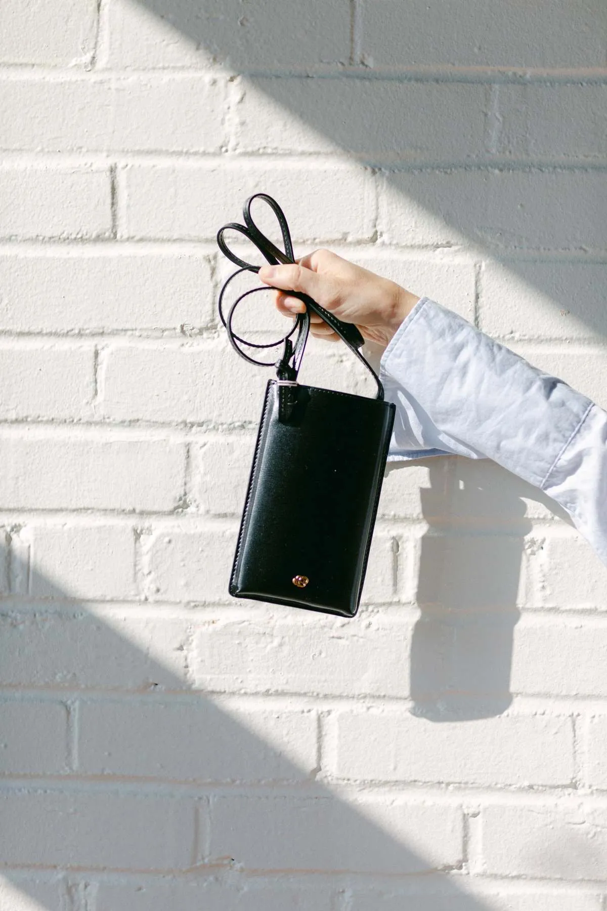 Aya Phone Bag - Black