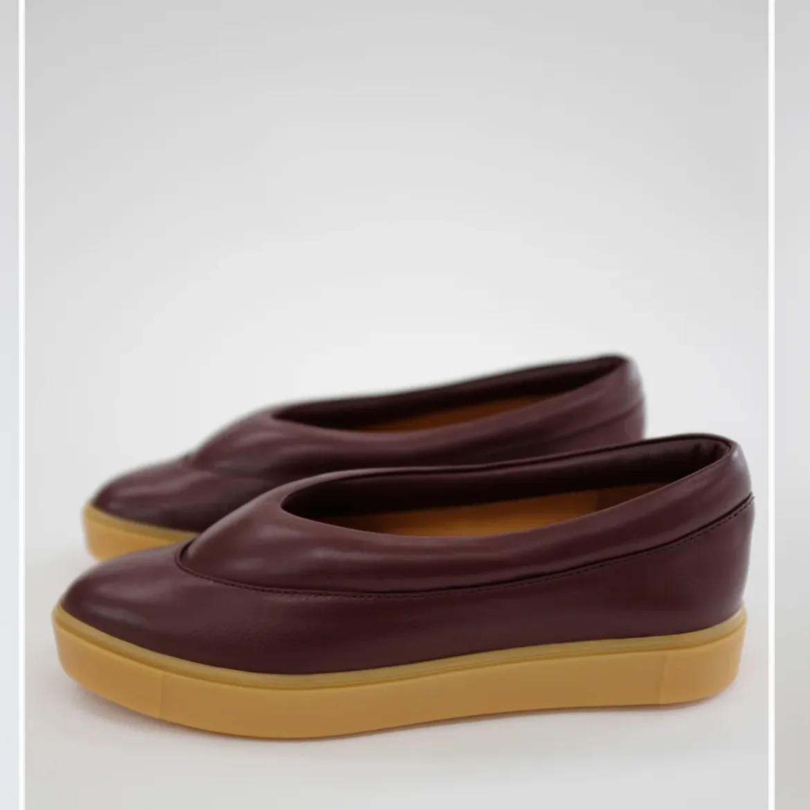 BEKLINA MARGO SNEAKER UMBER