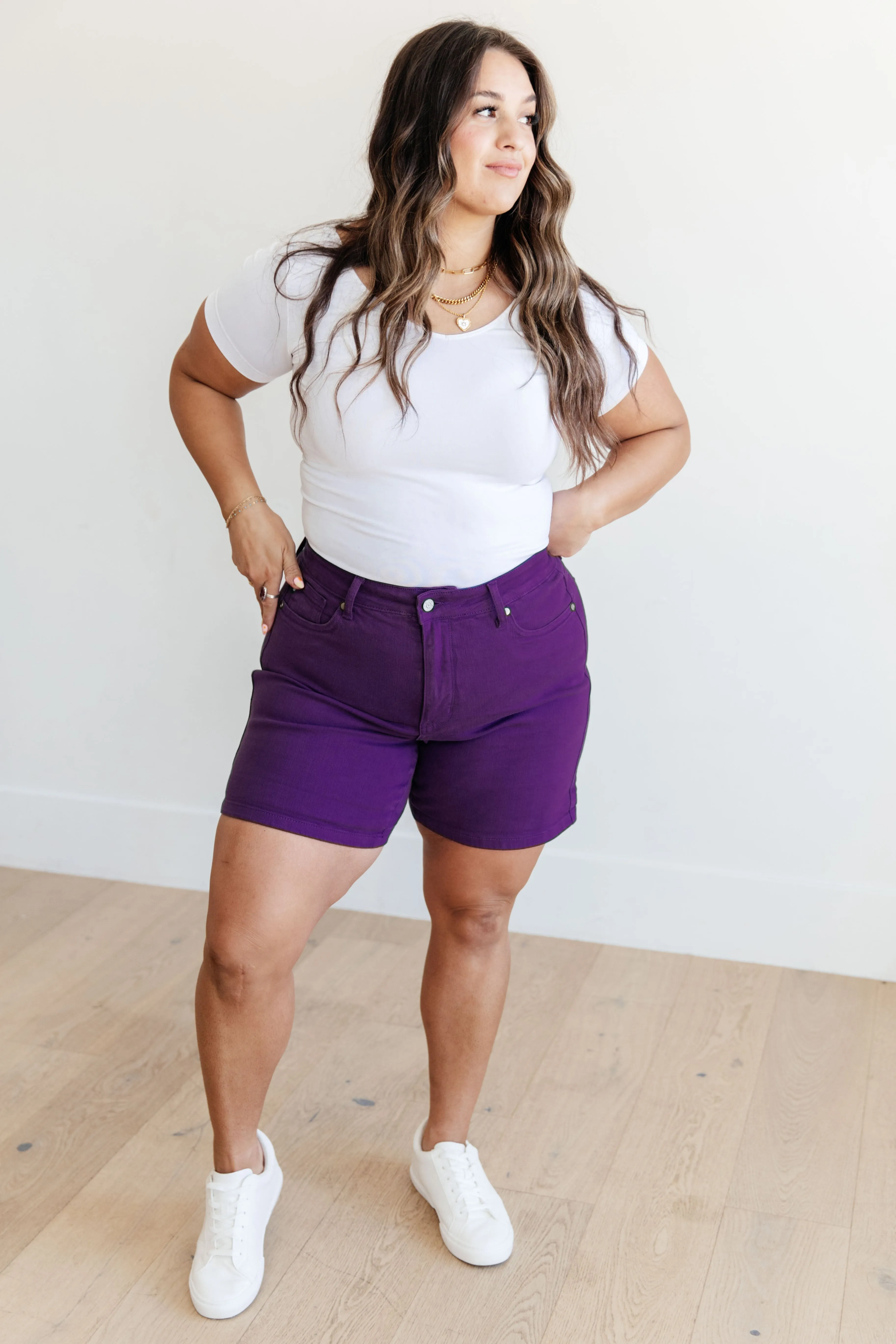 Jenna Cuffed Shorts in Purple