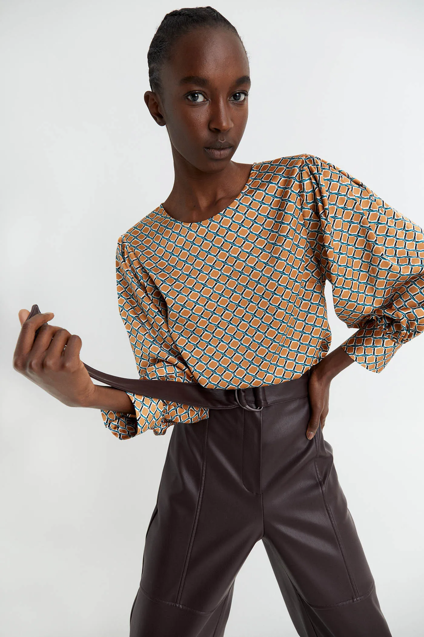 Sfera  |Shirts & Blouses