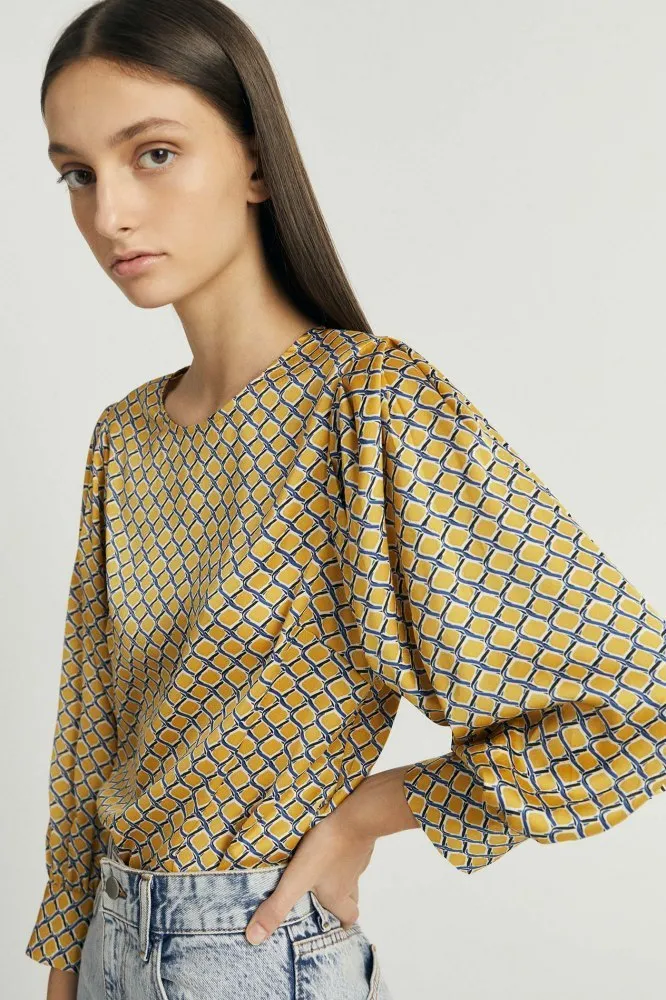 Sfera  |Shirts & Blouses