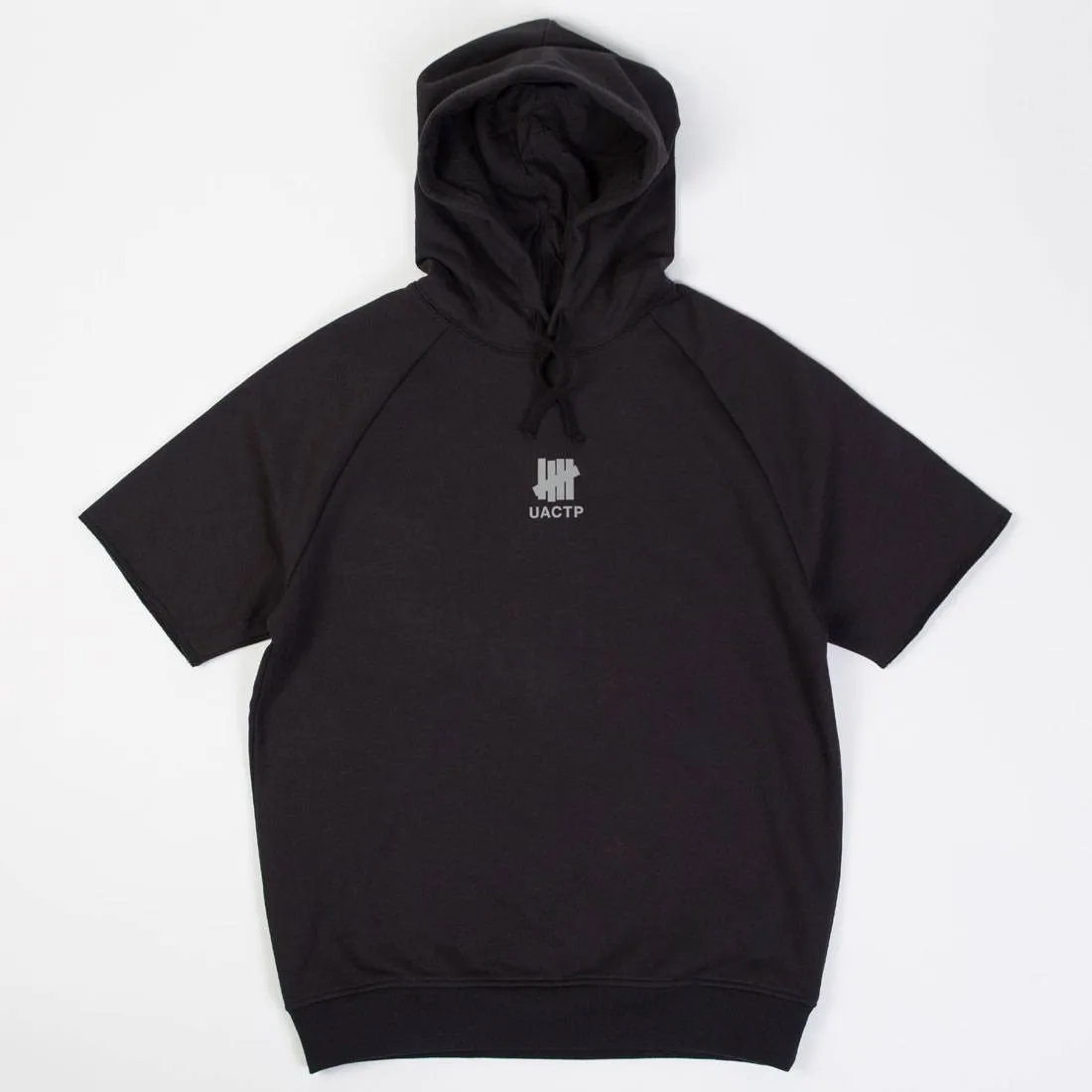 Undefeated Men UACTP Short Sleeve Pullover Hoody (black)