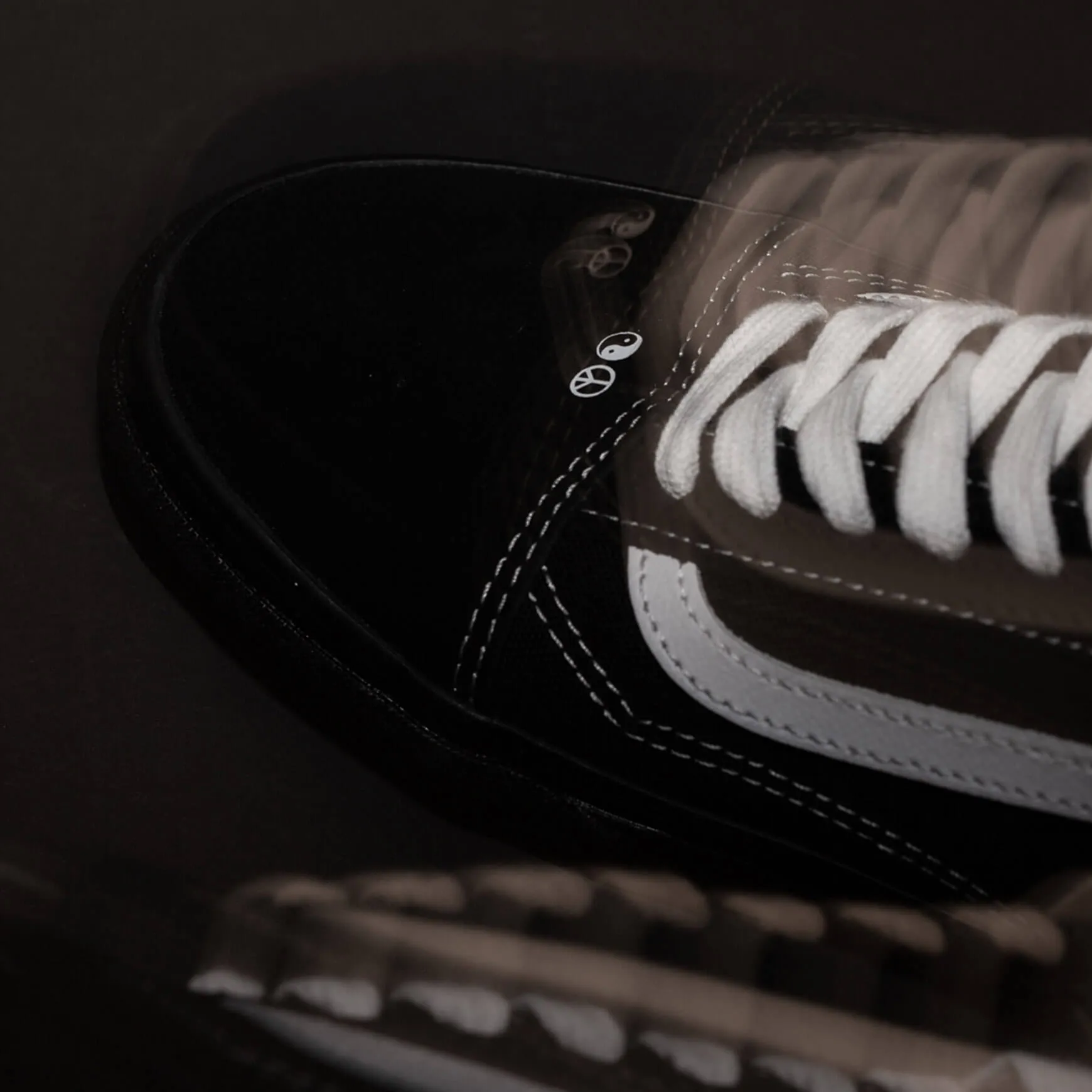 Vans Old Skool Yin Yang Custom